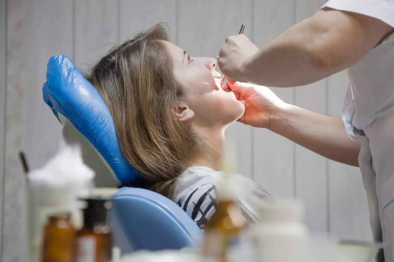 Pericoronitis: qué es, síntomas y tratamiento completo